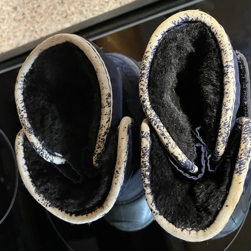 Unisex snow/rain boots 7